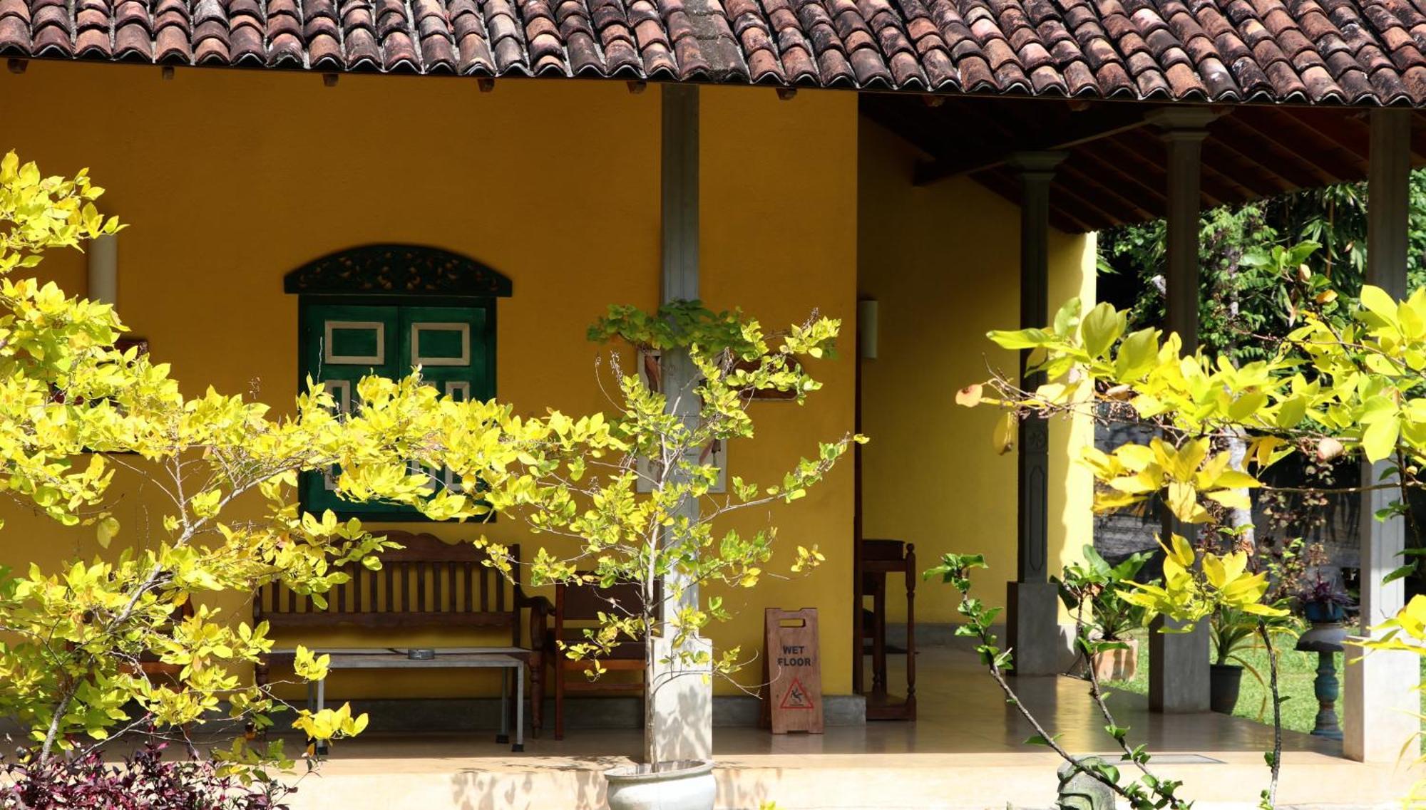 Kurumba Villas Bentota Exterior photo